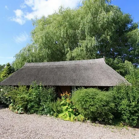 Our Thatched House * Behrensdorf